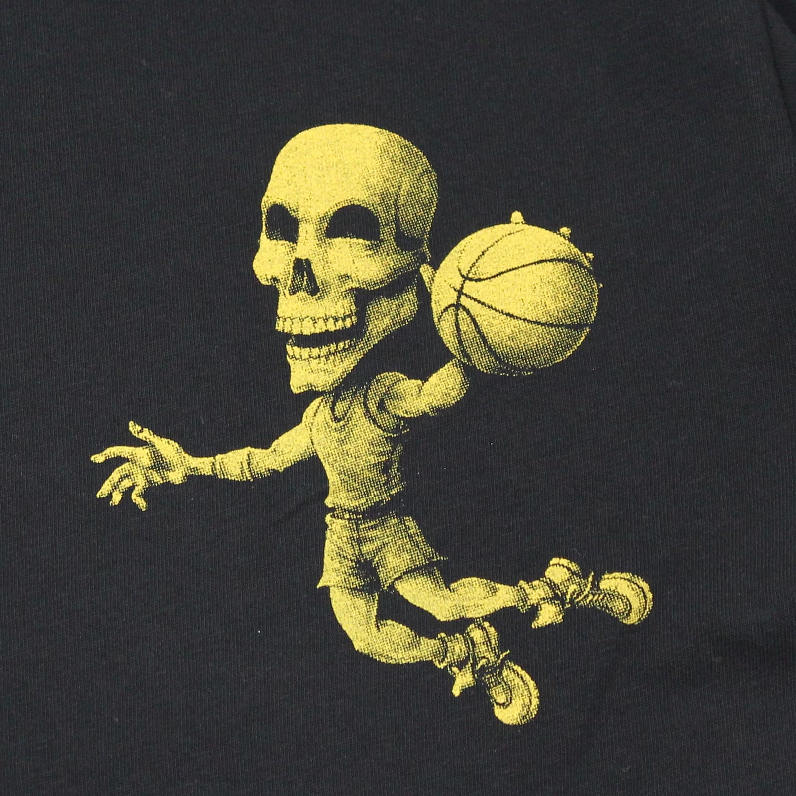  Hochwertige 180g Pima-Baumwolle und verstärkte Nähte beim schwarzen Yakuza Premium T-Shirt.