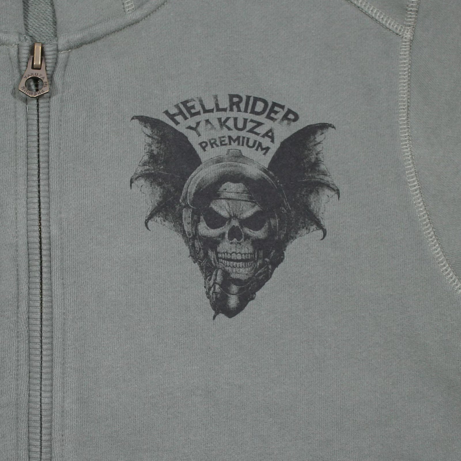 Yakuza Premium Oliv Sweatjacke mit Kapuze, Reissverschluss, Fledermaus-Skull-Rückendruck und Brustlogo