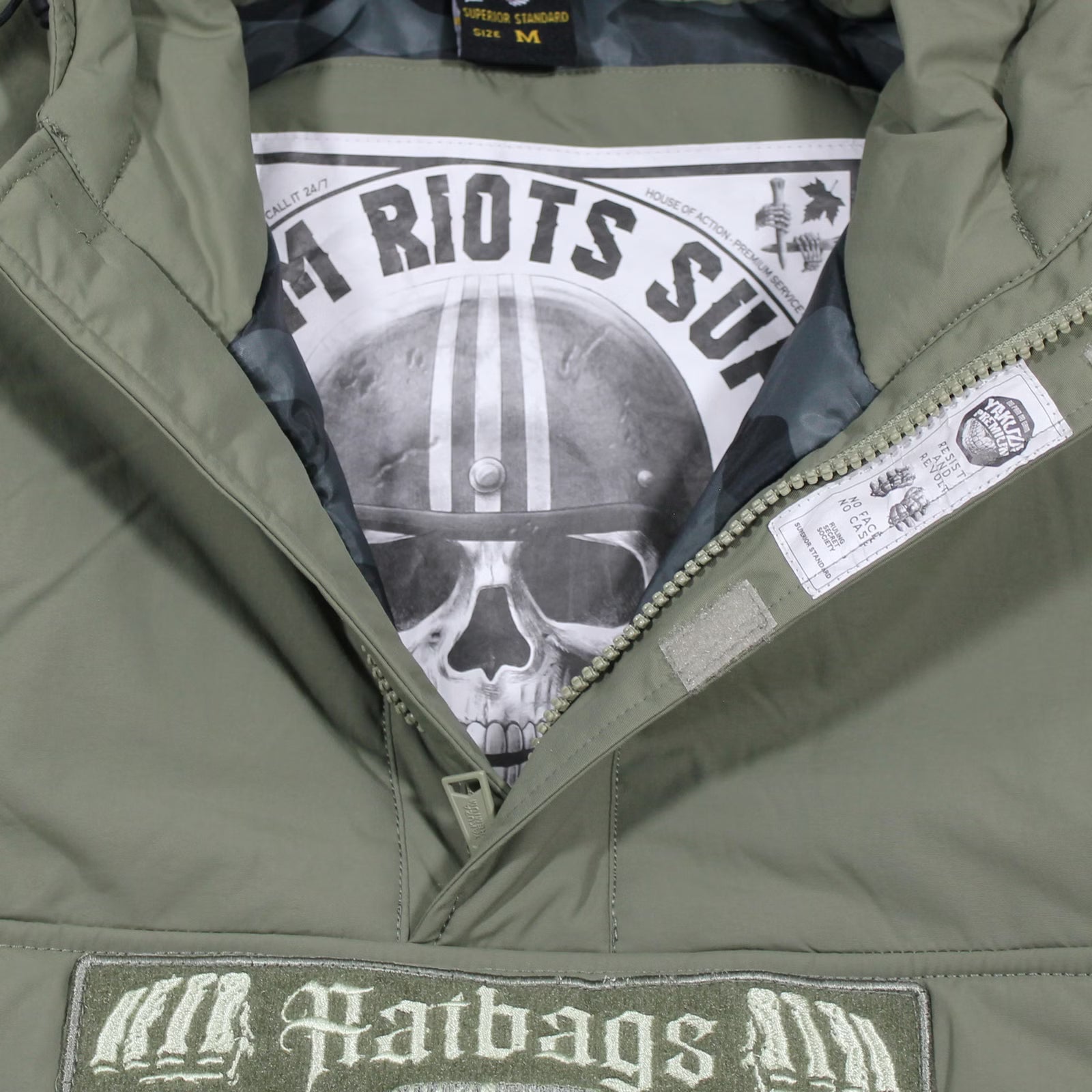 Yakuza Premium
Yakuza Premium Herren Windbreaker 3963 olive mit Kapuze
neuheit